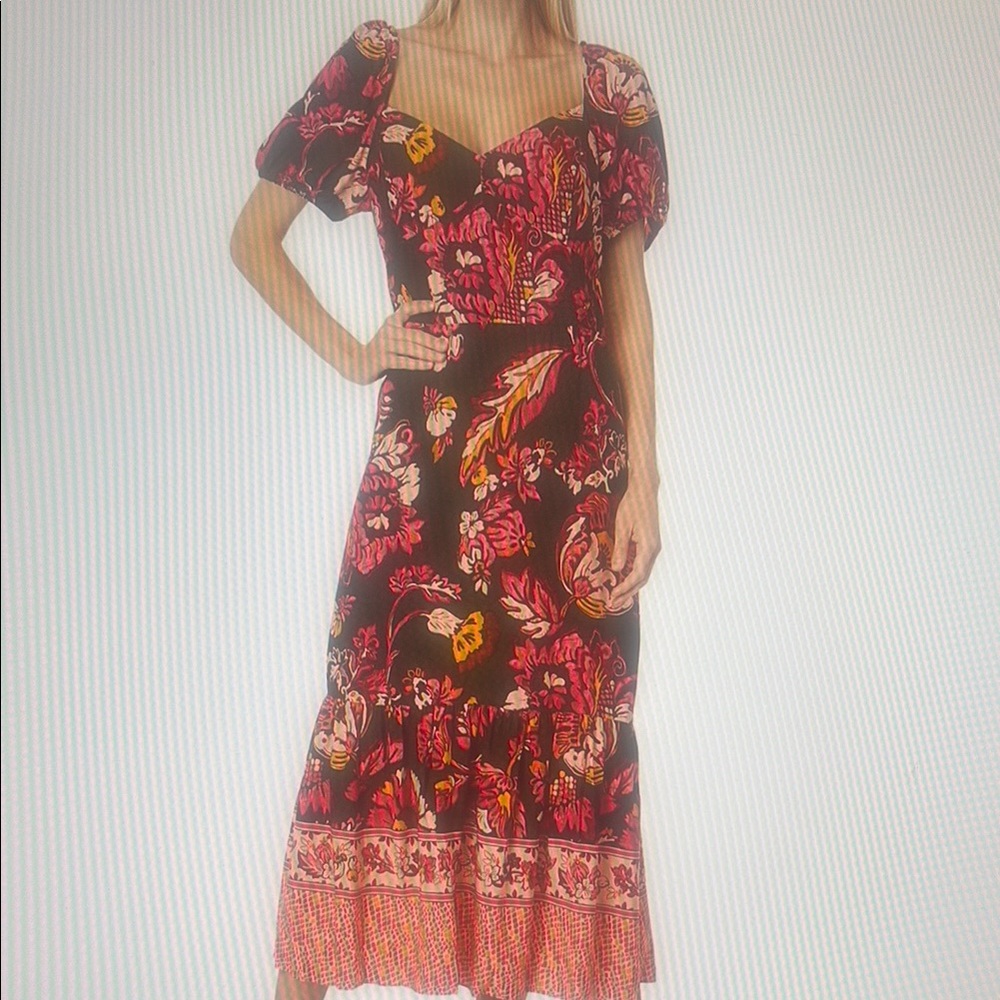 NWT Women’s Adrianna Papell Dress.  Size 6